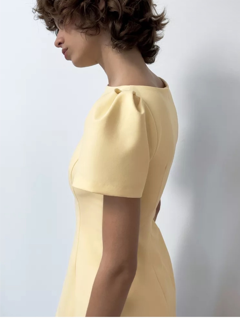 Zara Pleated Short Mini Puff Sleeve Dress in Butter Yellow size medium w/ tags - Picture 3 of 10